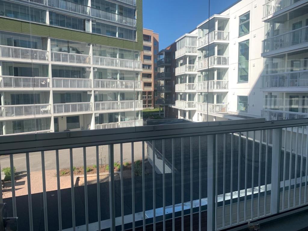 Modern One Bedroom Apartment Nearby Airport فانتا المظهر الخارجي الصورة